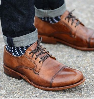 На фото: мужские ботинки по индивидуальным меркам.
