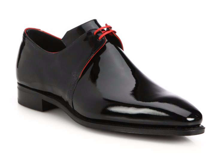 На фото: туфли Corthay с красными шнурками - 1600$.