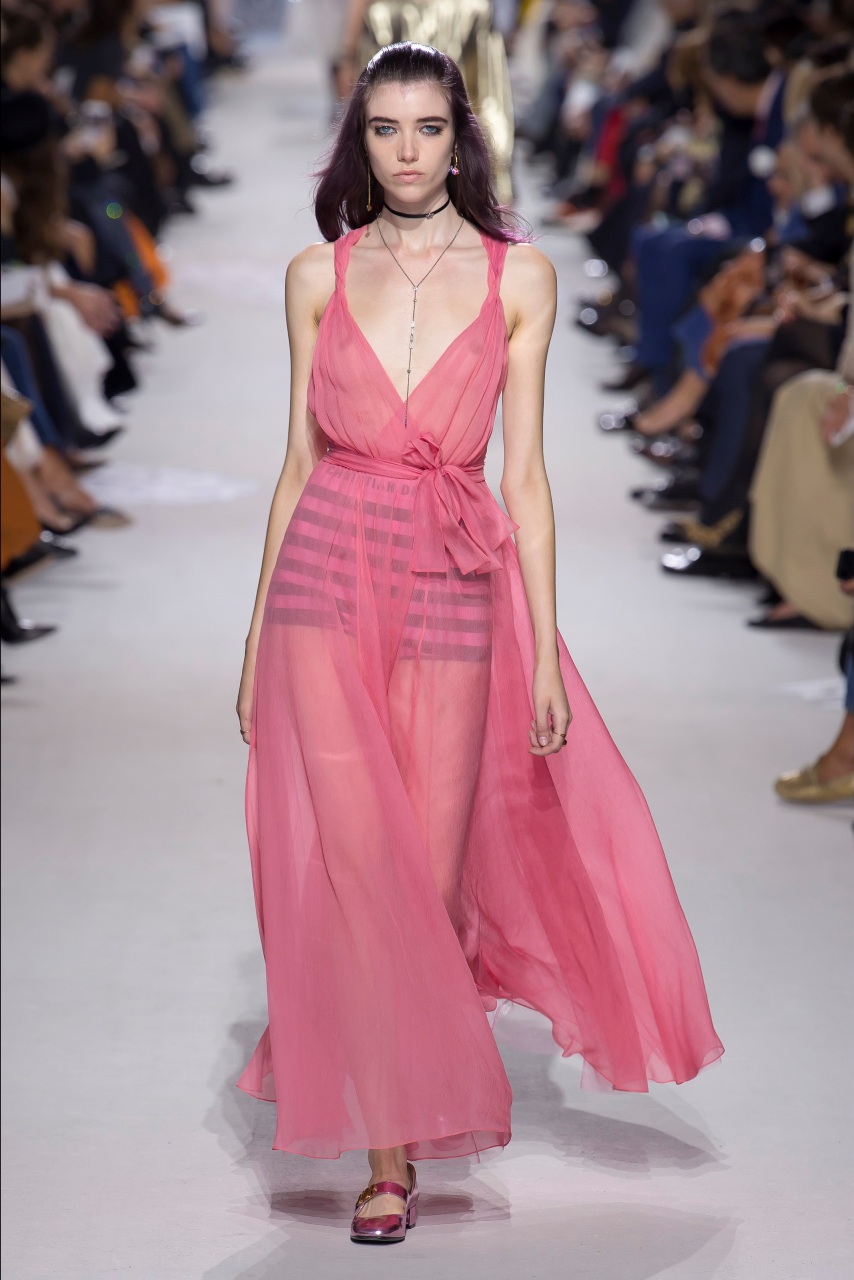 Christian Dior легкое платье в розовом цвете 2018